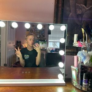 Meet your Posher, Brooke